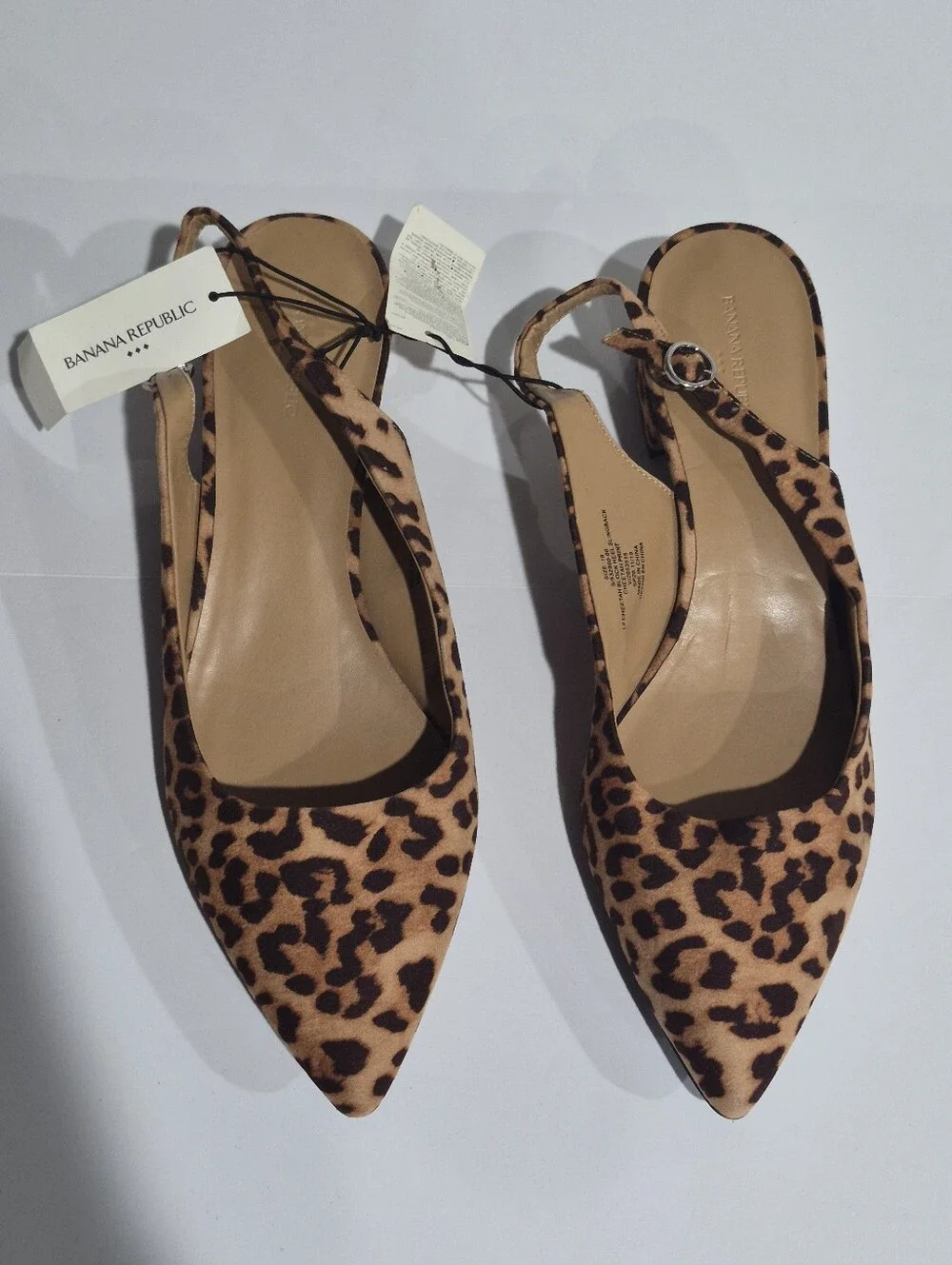 NWT Banana Republic Women's Slingback Cheeter Print Flats Size 10